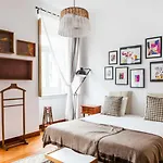 Stylish For Travelers - Bp2 * Lisboa