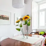 Stylish For Travelers - Bp2 * Lisboa