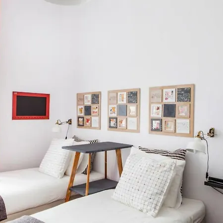 Stylish For Travelers - Bp2