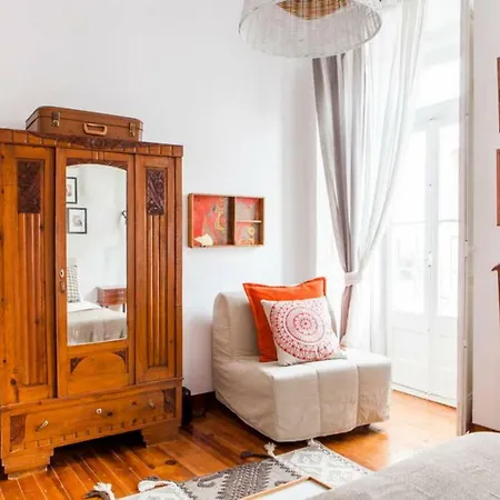 Stylish For Travelers - Bp2 * Lisbon