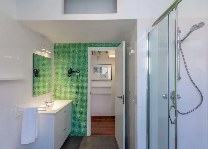 Stylish For Travelers - Bp2