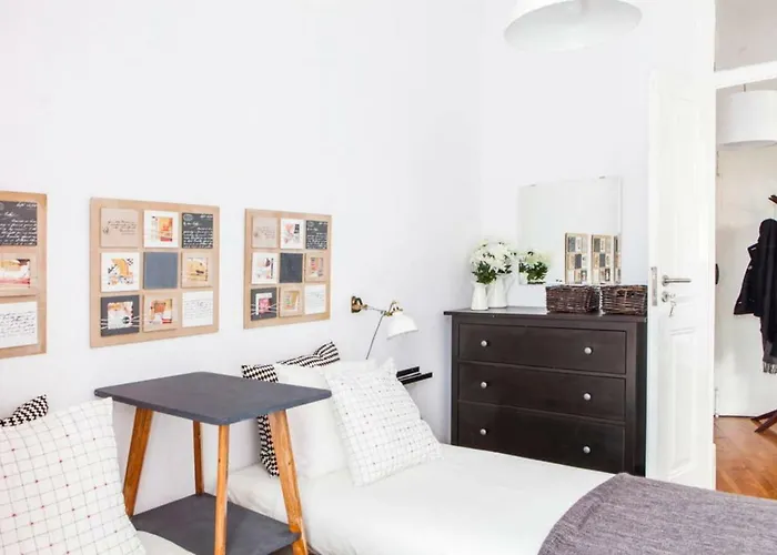 Stylish For Travelers - Bp2 * Lisboa